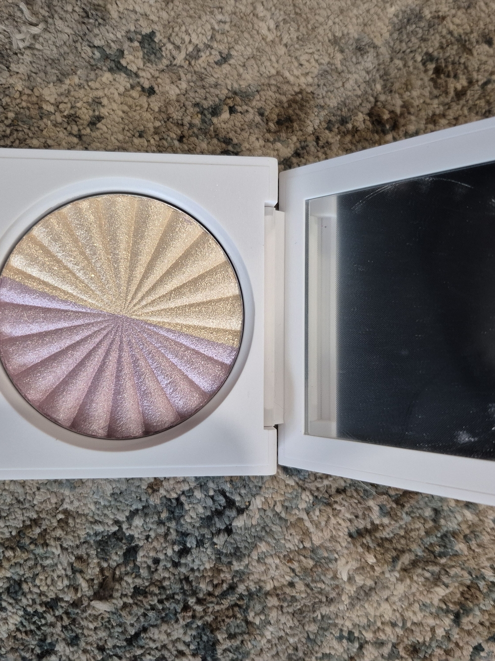 OFRA Highligher - Picture 2 of 3